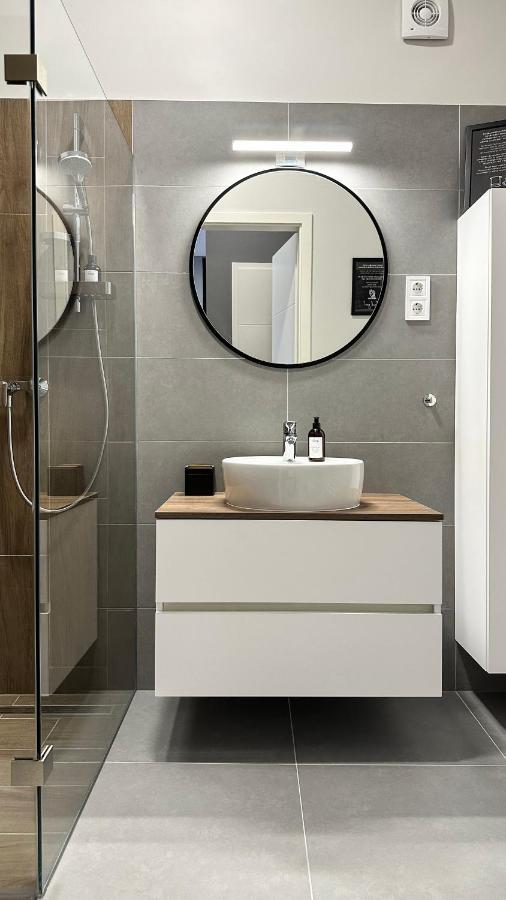 Linden Apartman 107 Glamour (Adults Only) Мошонмадьяровар Экстерьер фото